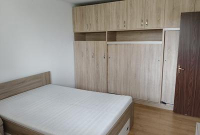 Apartament 4 camere, decomandat, 3 dormitoare, metrou aproape, Politehnica
