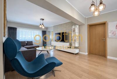 Apartament cu 4 camere semidecomandat, mobilat în P-ța Victoriei
