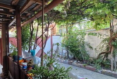 Carrefour Colentina, vanzare casa 4 camere, teren 372mp. - 2