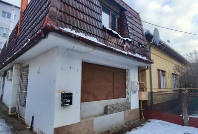 Casă individuală cu 4 camere în Dâmbovița