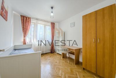 Apartament cu 3 camere decomandat, mobilat în Central