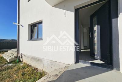 Casa 5 camere, TEREN MARE, pret BUN - 11