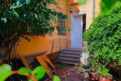 Apartament cu 4 camere de vânzare, Str. Sf. Apostol Andrei, Oradea - 27