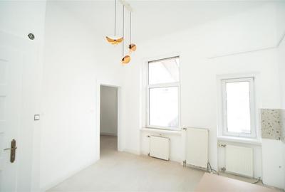 Apartament ultracentral cu 3 camere pe Strada Primariei - 14
