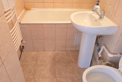 Vand apartament 2 camere decomandat in Deva, zona Micro 15, situat pe mijloc, - 7