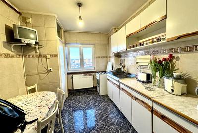 Apartament 3 camere decomandat de vanzare | Zona Judetean - 4
