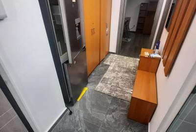 Apartament cu 2 camere, etaj 2/4, zona Podu Ros - 9