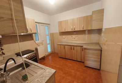 Chișoda casa 7 camere 1200 euro - 10