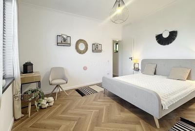 Apartament cu 2 camere semidecomandat, mobilat în Central