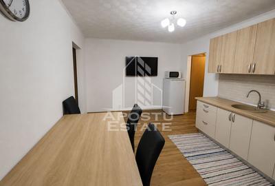 Apartament cu 2 camere semidecomandat, mobilat în Soarelui