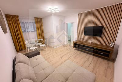 Apartament cu 2 camere semidecomandat, mobilat în Sud