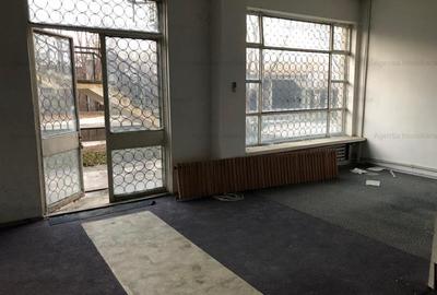 Spațiu comercial, de 140 mp, în C5