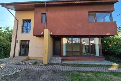 Vila Happy Kitty Pet Friendly 4 Camere Bucatarie stil American 200mp Curte - 2