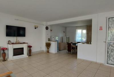 Exclusiv!Pensiune P+1+M pe partea marii  Eforie Nord-269.000 euro(Cod E8+E10) - 40