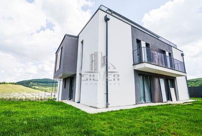 Casa de tip Duplex cu Panorama in Floresti. - 1
