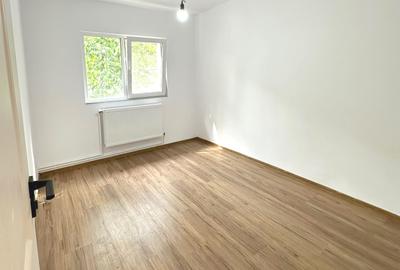 Apartament 4 camere, 2 bai, 82 mp, RENOVAT, instalatii noi, etaj 1 - 1