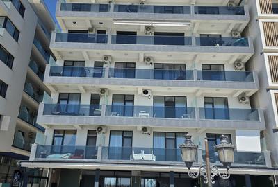 OCAZIE UNICĂ ÎN MAMAIA NORD – APARTAMENT LA PRIMA LINIE LA MARE – 95.900 € - 9