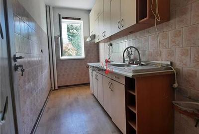 2 camere semidecomandat, etaj intermediar Parcul National - 8