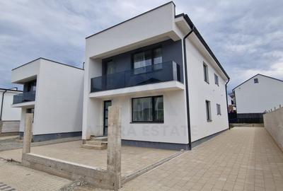 Duplex cu 4 camere în Exterior Sud