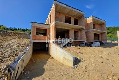 Duplex cu 5 camere în Făget