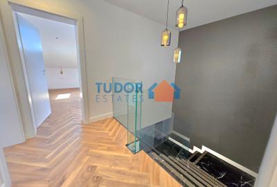 Fully Renovated 7 Bedroom Villa in Oxford Gardens with Private Swimming Pool - 24