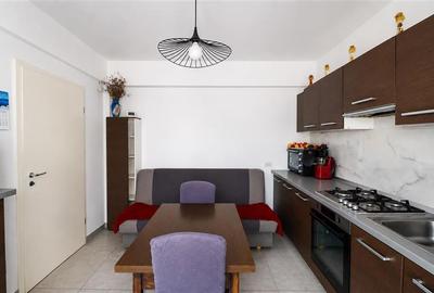 Resedinta stil, 3 dormitoare, sistem termic in pardoseala, terasa, lot 530 mp, S - 31