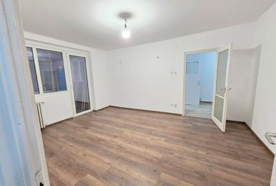3 camere - Maior Coravu - Vatra Luminoasa - 1