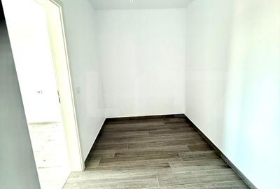 Apartament cu 2 camere decomandat, etaj 10/10 - Tractorul - 11