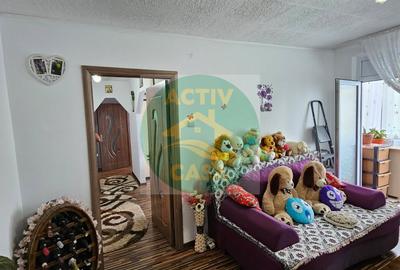 DEVÂNZARE Apartament cu 3camere decomandate - 8