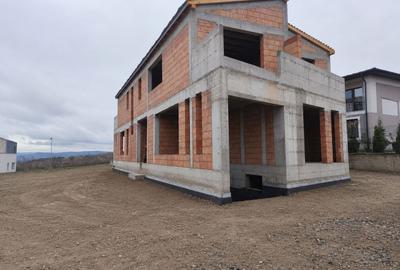 Duplex Voroneț  -  139 mp/Terasa - 14