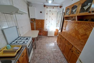 Inchiriez apartament 2 camere, copertina, Tg. Mures, Unirii - 3