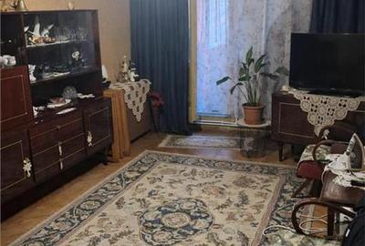 Apartament cu 3 camere decomandat, mobilat în Gară