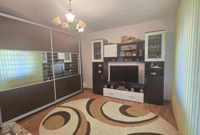 Apartament 3 camere decomandat,etaj 1,  Bld Mircea Voda, metrou Timpuri Noi - 3