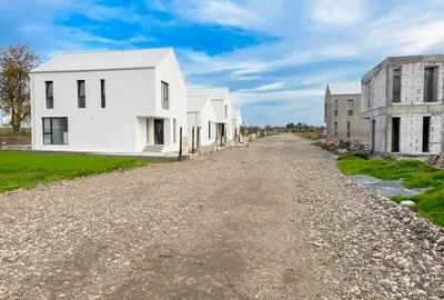 Avostar Villas