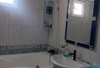 Apartament 4 camere. Cu Centrala. La 5 min de metrou. Aparatorii Patriei, - 7