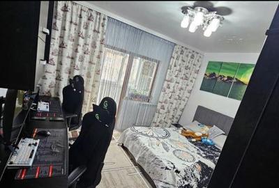 Apartament cu 3 camere decomandat în Inel I