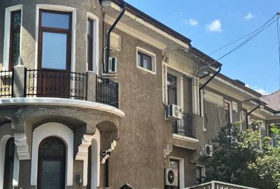 Vila singur curte, reprezentativa, renovata la stadard superior - 1