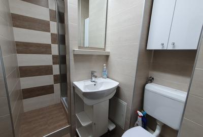 De inchiriat apartament  3  camere zona centrala- langa hotel Central - 14