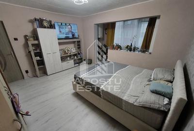 Apartament cu 3 camere decomandat, mobilat în Dâmbovița