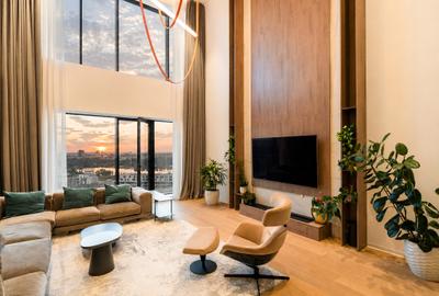 Penthouse cu 5 camere, mobilat în Barbu Văcărescu