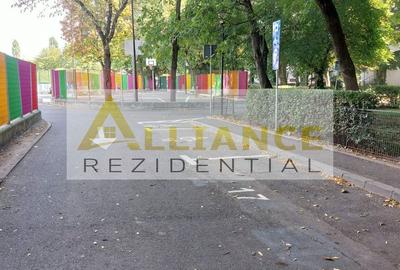 Apartament cu 2 camere decomandat în Apărătorii Patriei