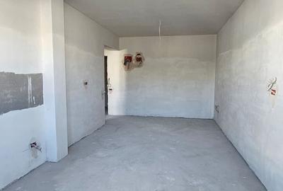 Apartament cu 2 camere decomandat în Theodor Pallady