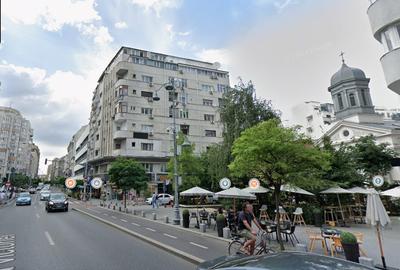 Apartament cu 3 camere decomandat, mobilat în Calea Victoriei
