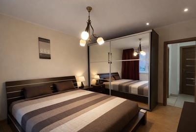 Apartament cu 2 camere semidecomandat, mobilat în Dacia