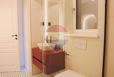 De vânzare apartament cu 3 camere, 2 băi, restaurat integral - Central - 26