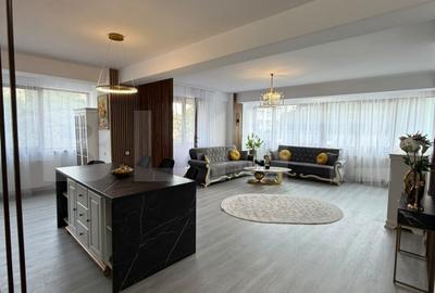 Apartament cu 2 camere decomandat, mobilat în Central
