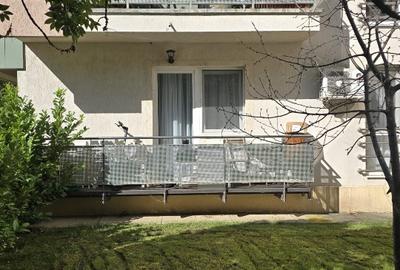 Apartament cu 3 camere decomandat, mobilat în Băneasa