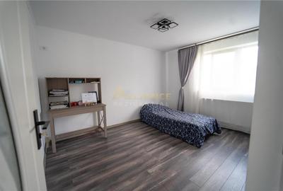 Casă individuală de vânzare mobilat utilat ,4 camere , 2 băi - 7