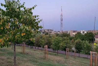 Apartament cu 2 camere decomandat în Titan