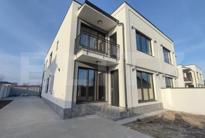 Casă individuală cu 5 camere în Podari